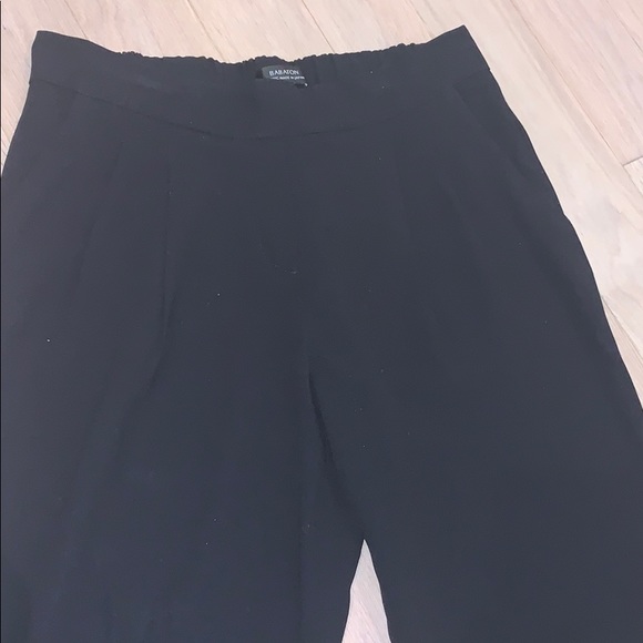 Black womens pants Babaton in crepe. Aritzia - Picture 3 of 3
